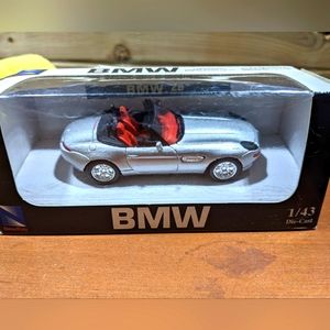 BMW Z8 Diecast Collectible 1/43 Model Car. New in Box.